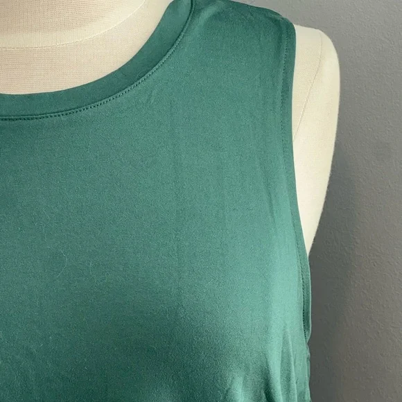 Balance Collection Women’s Teal Cutout Athletic Tank Top Medium - Picture 3 of 8